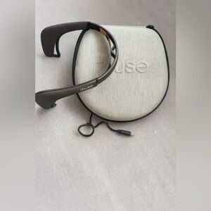 Muse 2 Wearable Brain Sensing Headband + Case – Meditation Biofeedback –Like New